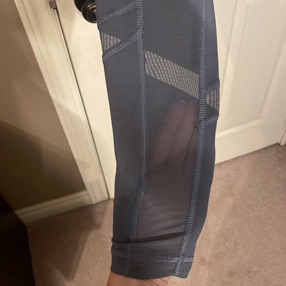 Grey Victorias Secret leggings with cute mesh cutouts - Picture 4 of 5